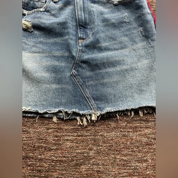 Like New Abercrombrie and Fitch Zoe Natural Rise vintage skirt size 25 - Picture 2 of 9